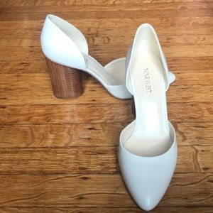 Nine West size 7.5 white pumps, 3in heel